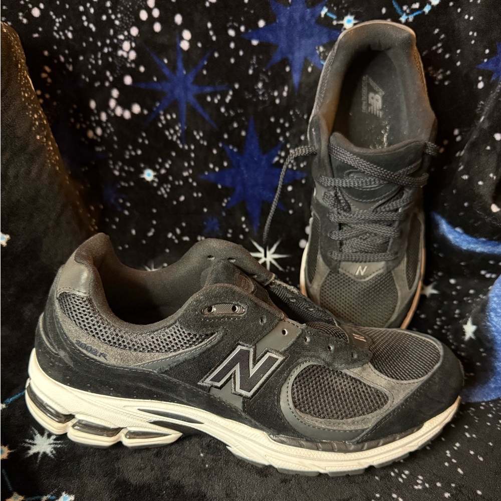 New Balance 2002r Sneakers
